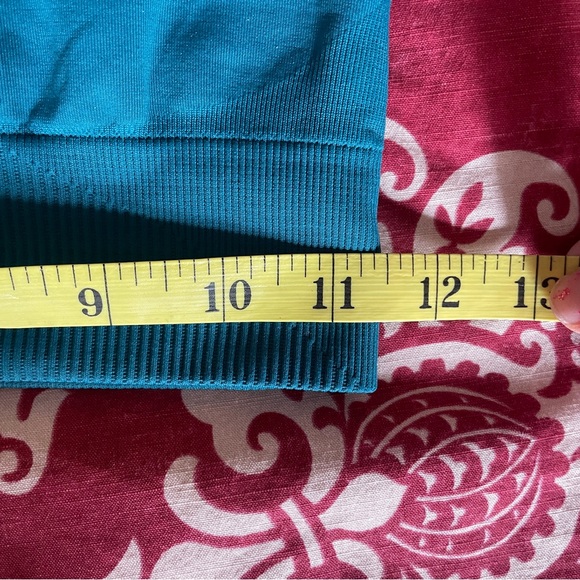 Lululemon Seafoam Green Sports Bralette SZ 4 - Picture 7 of 10